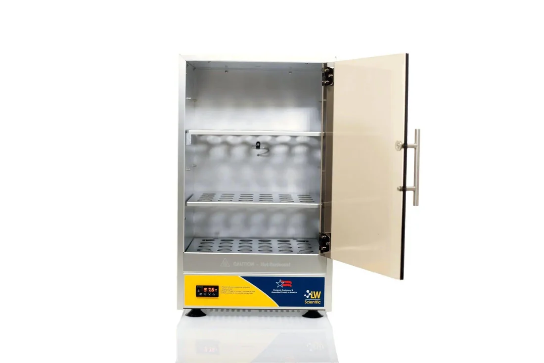 LW美國 桌上型實驗室培養箱30L